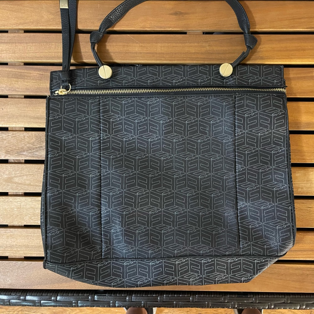 Foley and Corinna Purse